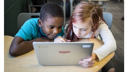 武漢肺炎》讓孩子在家上網安全　Google、臉書、Netflix推新功能